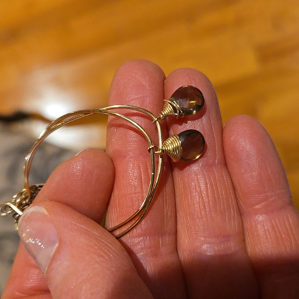 Elegant Gold Hoop Earrings with Purple/brownish Gemstone - Picture 8 of 8